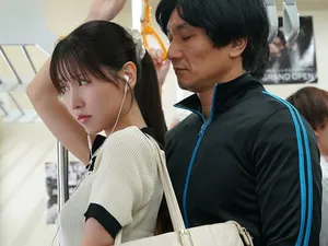 Gặp lại tình cũ ở buổi họp lớp, cô ấy vẫn xinh đẹp như ngày nào