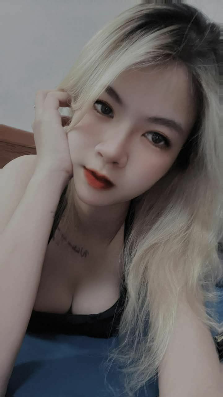 Tội nghiệp em gái loz múp bị hai anh đồng nghiệp hấp diêm